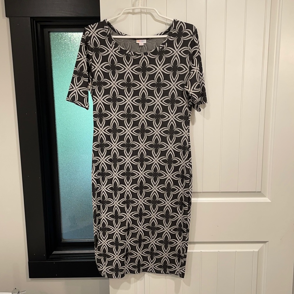 LulaRoe size small dress